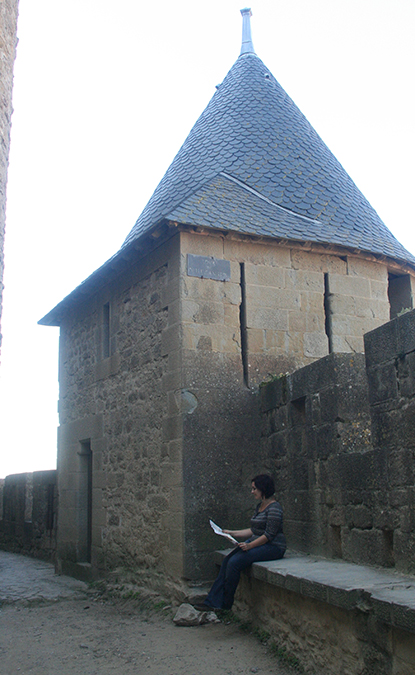 Photo d'un look, mode dans la cite de Carcassonne