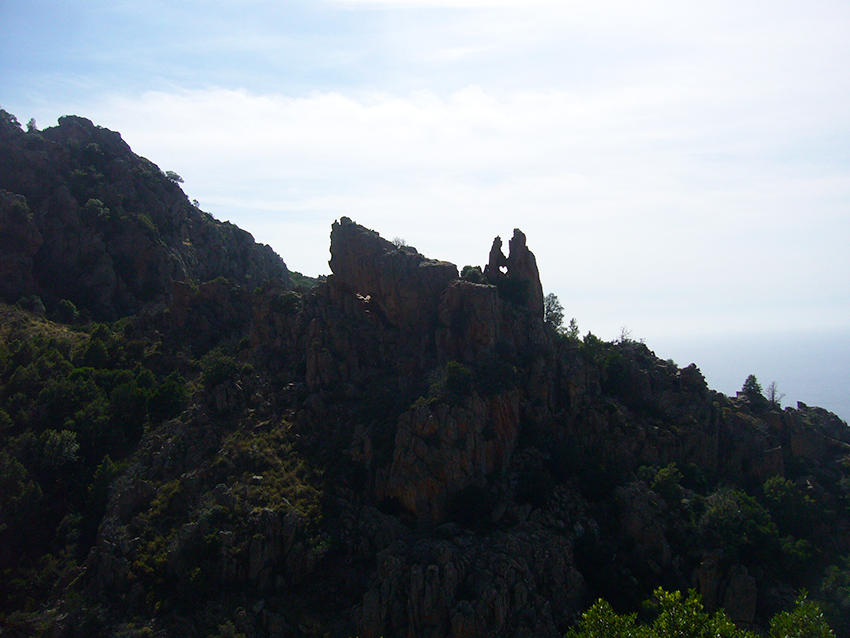 Rocher coeur des amants pétrifiés dans les calanques de Piana, en Corse.