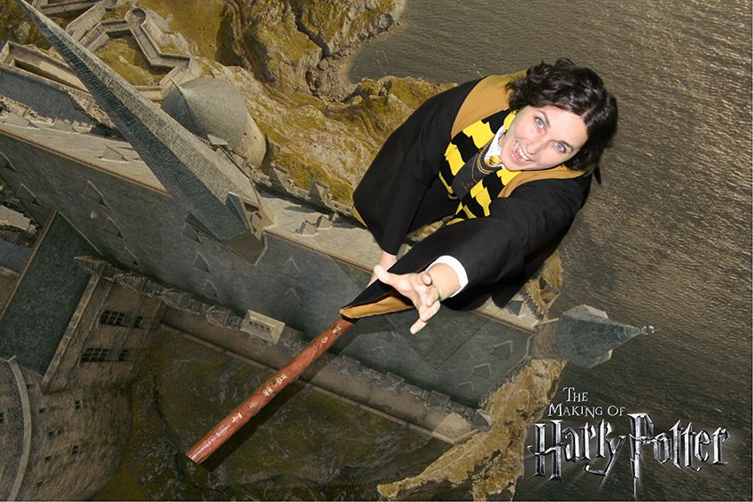 Nouvel attrapeur de Quidditch dans l'équipe Poufsouffle au studio Harry Potter à Londres.