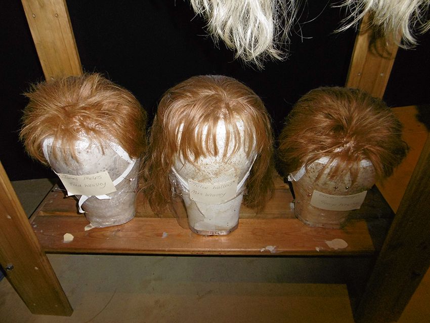 Perruques rousses des Weasley au Studio Harry Potter de Londres.
