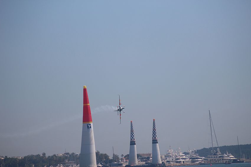 Red Bull Air Race à Cannes, en Avril 2018.
