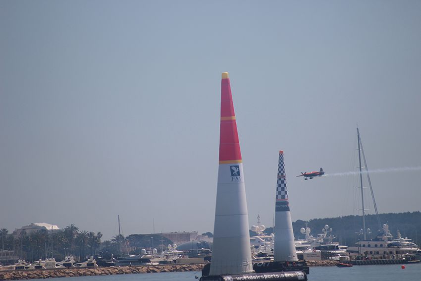 Red Bull Air Race à Cannes, en Avril 2018.