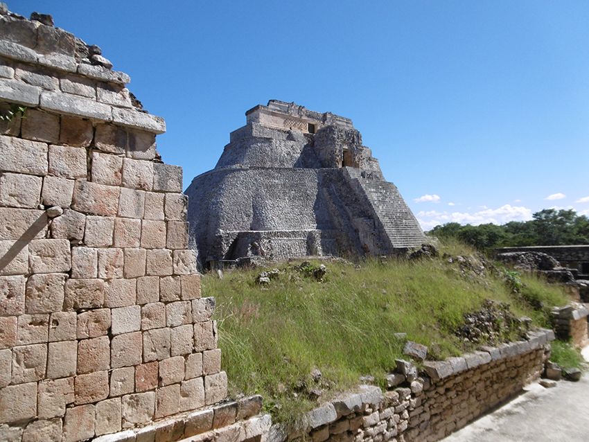 Pyramide du devin à Uxmal, au Mexique.