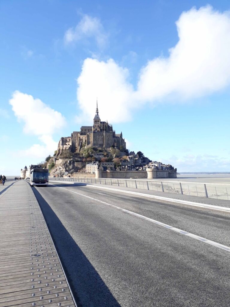 Navette pour le Mont Saint Michel.