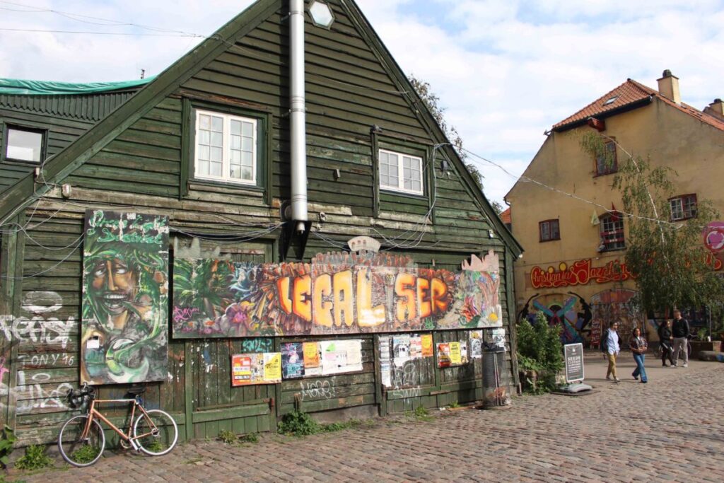 Street Art dans le quartier de Christiania à Copenhague.
