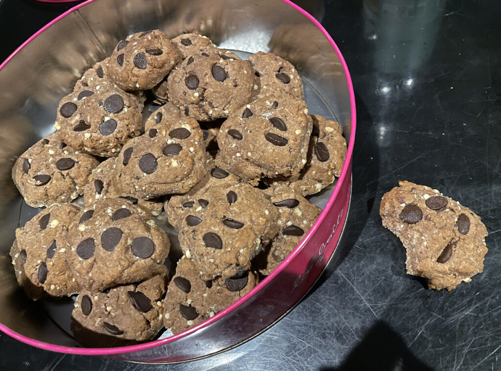 Miam des cookies chocolat noix de coco !